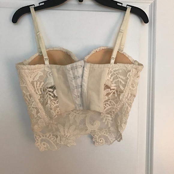 Bebe white cream Crop Top - Picture 2 of 2